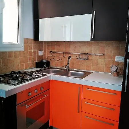 Holly Apartment